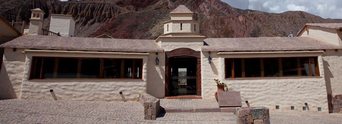 Entrada del Hotel Marqués de Tojo en Jujuy, Argentina